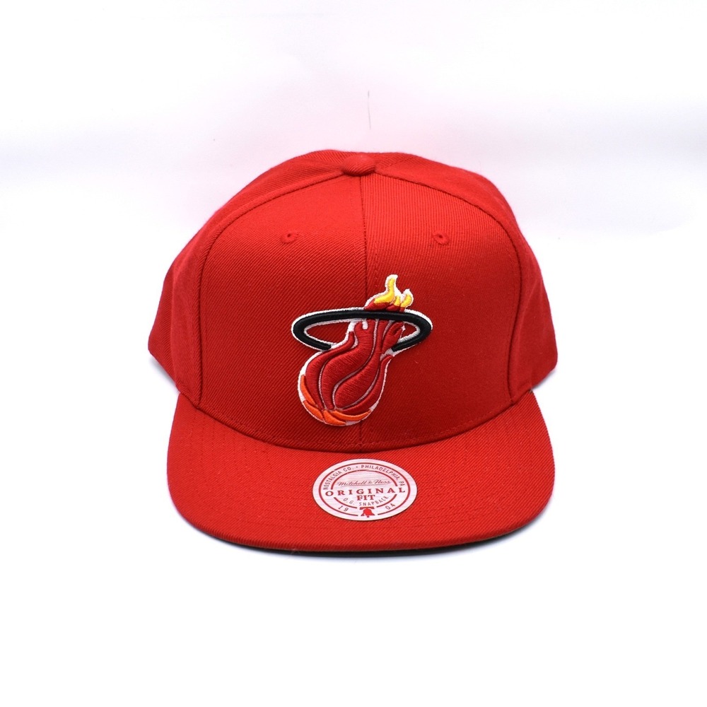 Mitchell & Ness Miami Heat Hardwood Classic Team Ground 2.0 Snapback Hat Cap Red